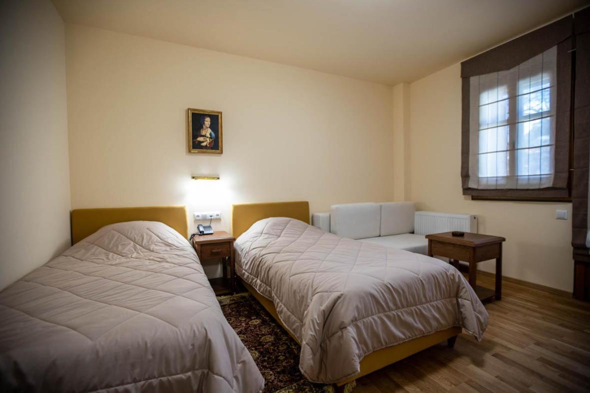 Rentinia Inn Rendína Kültér fotó
